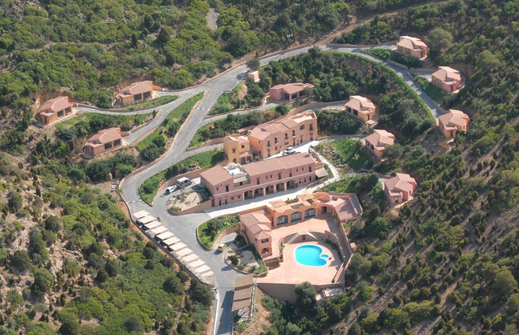 Sosventos Village Hotel Teulada Eksteriør billede