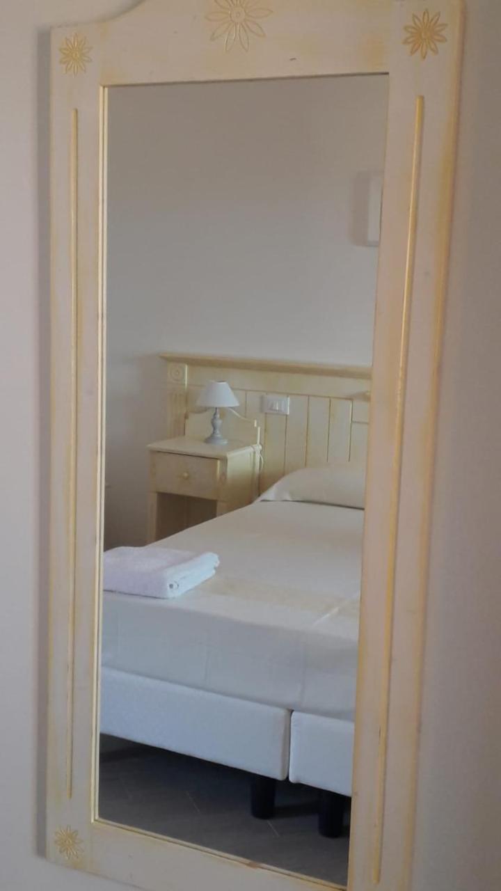 Sosventos Village Hotel Teulada Eksteriør billede