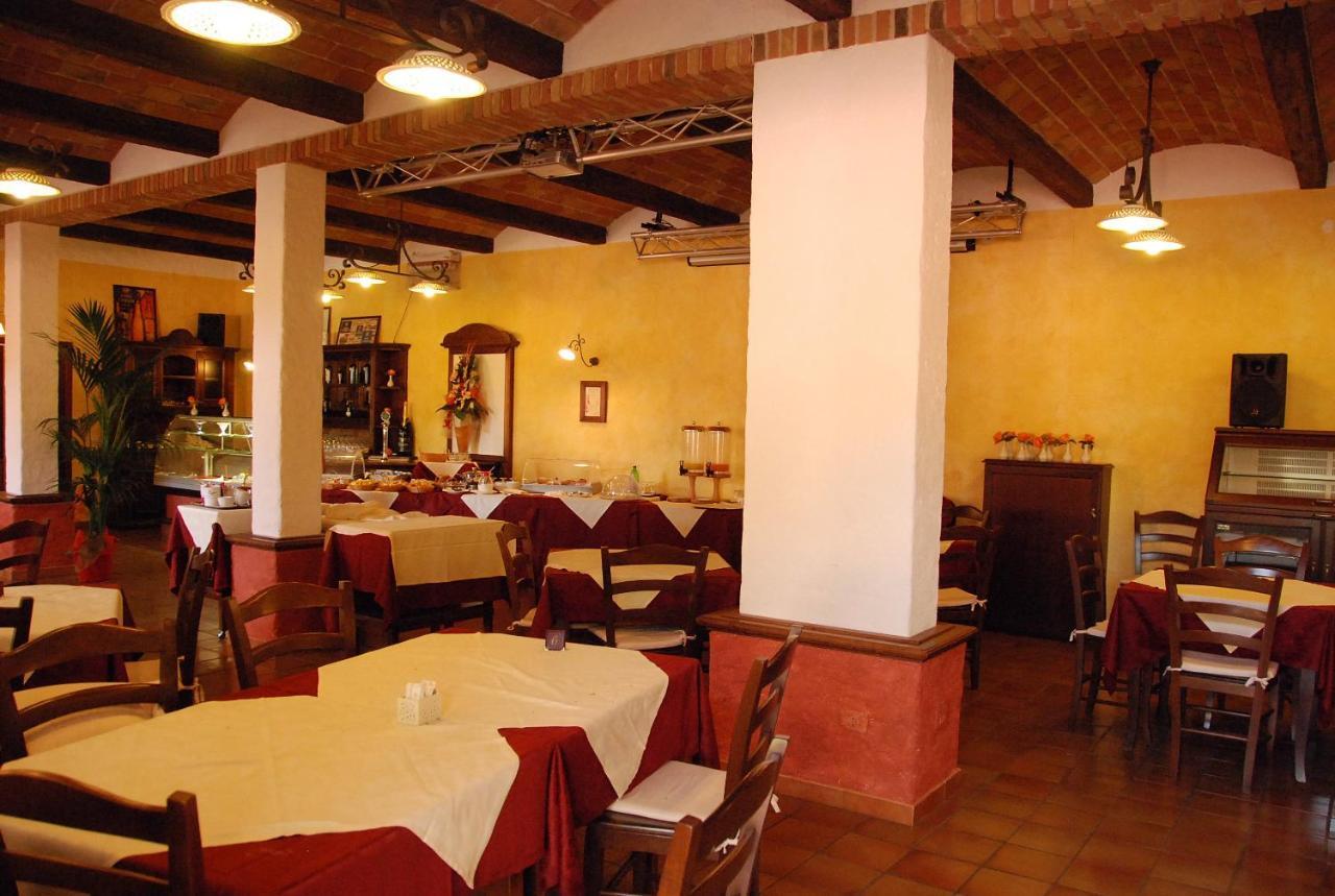 Sosventos Village Hotel Teulada Eksteriør billede
